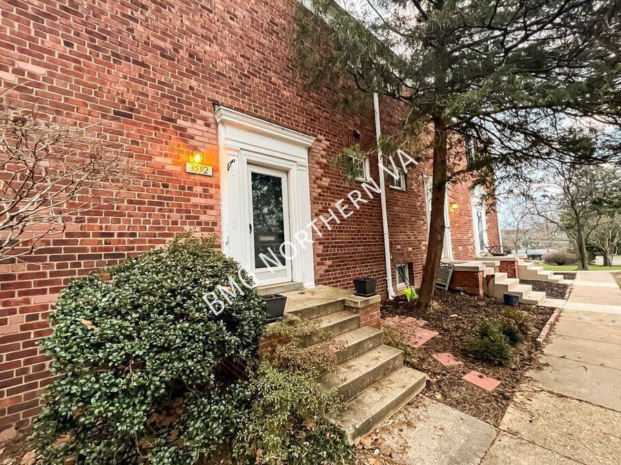 House for rent at 3592 Martha Custis Dr #303, Alexandria, VA 22302