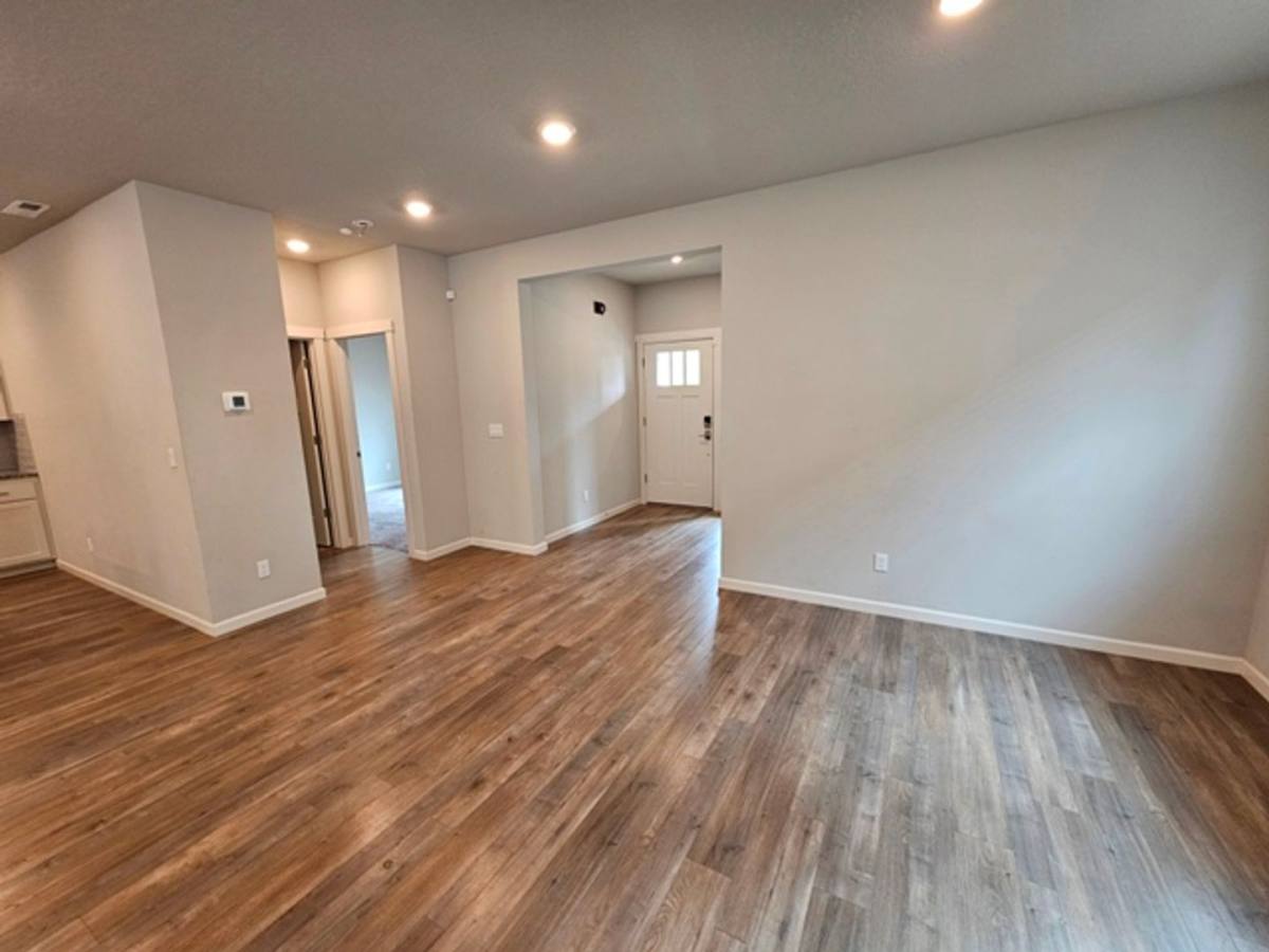 House for rent at 3915 Lindburg Rd SE, Salem, OR 97302