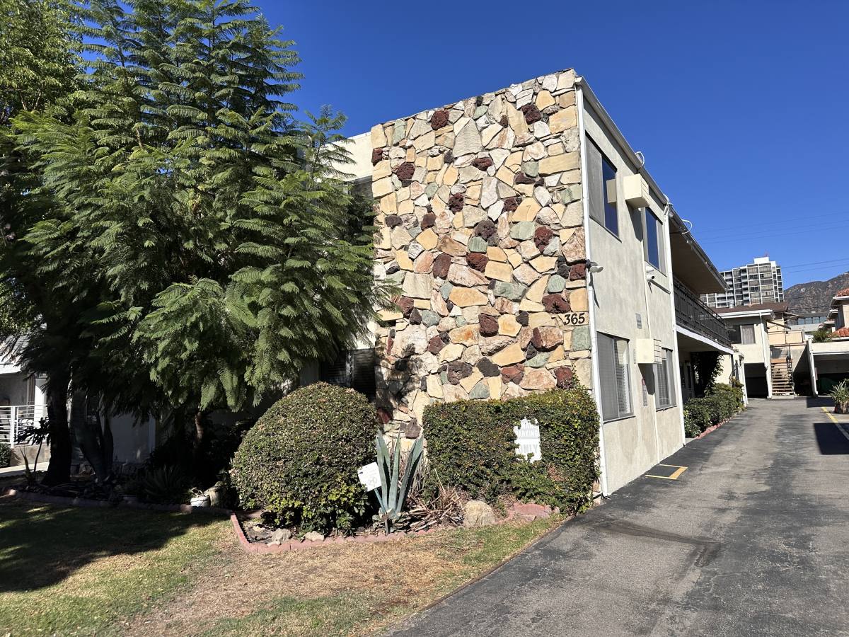 Apartment for rent at 365 W Milford St #3, Glendale, CA 91203