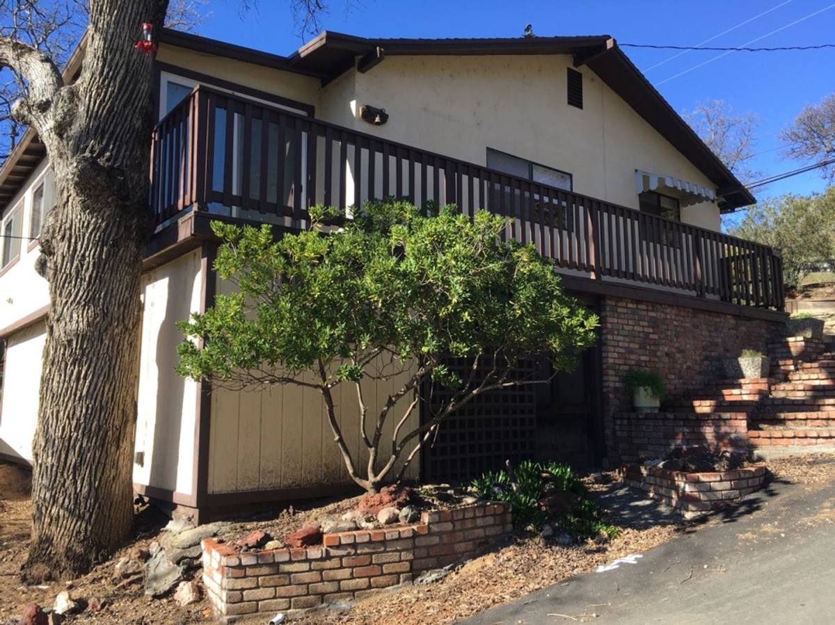 House for rent at 3690 Tulare St, Clearlake, CA 95422