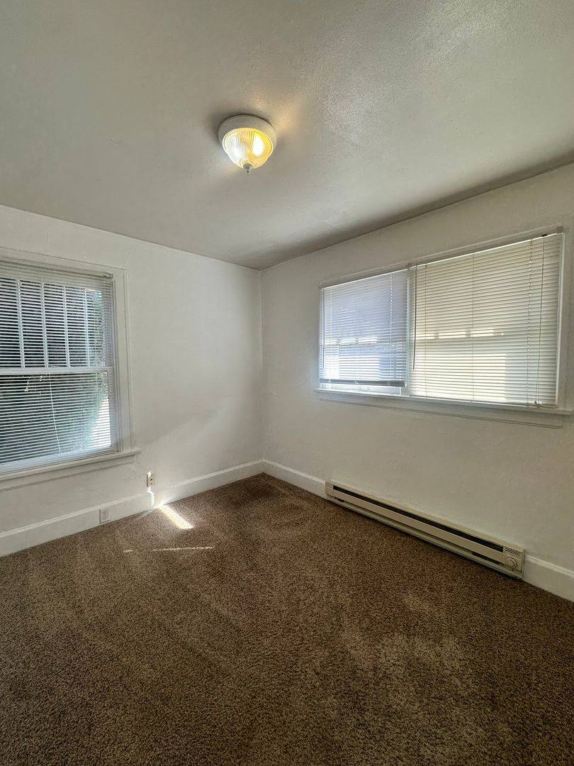 Apartment for rent at 801 Kittitas St, Wenatchee, WA 98801