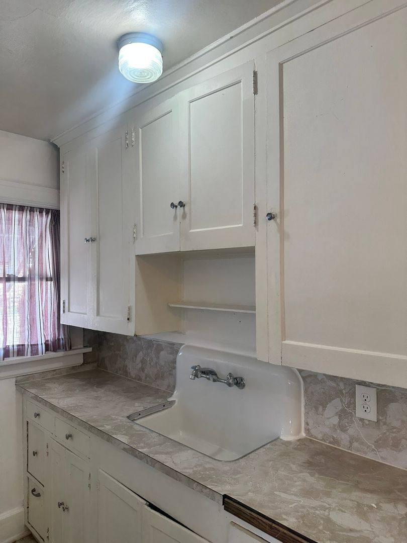 Apartment for rent at 801 Kittitas St, Wenatchee, WA 98801