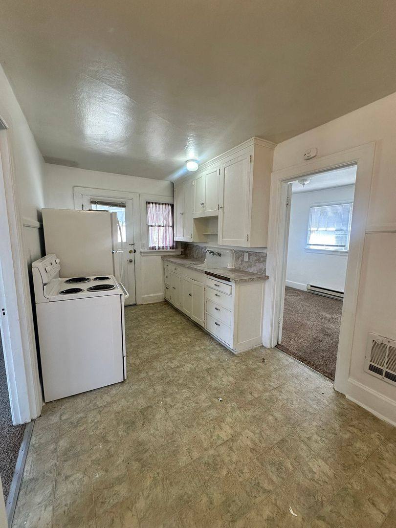 Apartment for rent at 801 Kittitas St, Wenatchee, WA 98801