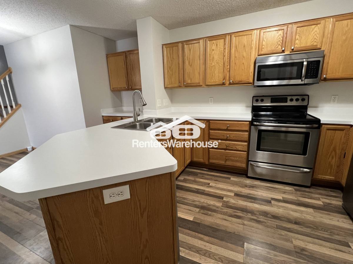 Townhouse for rent at 17343 River Birch Lane SE, Prior Lake, MN 55372