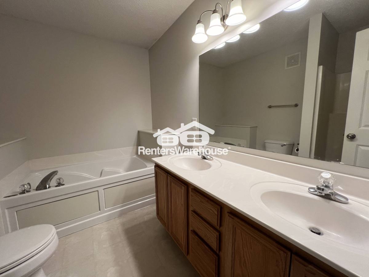Townhouse for rent at 17343 River Birch Lane SE, Prior Lake, MN 55372
