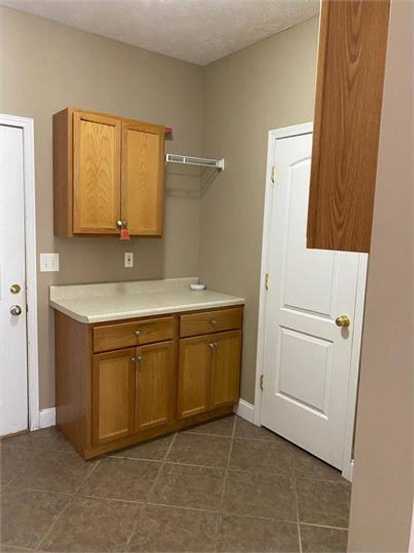 Apartment for rent at 100-114 Wintergreen Dr, Chatham, IL 62629