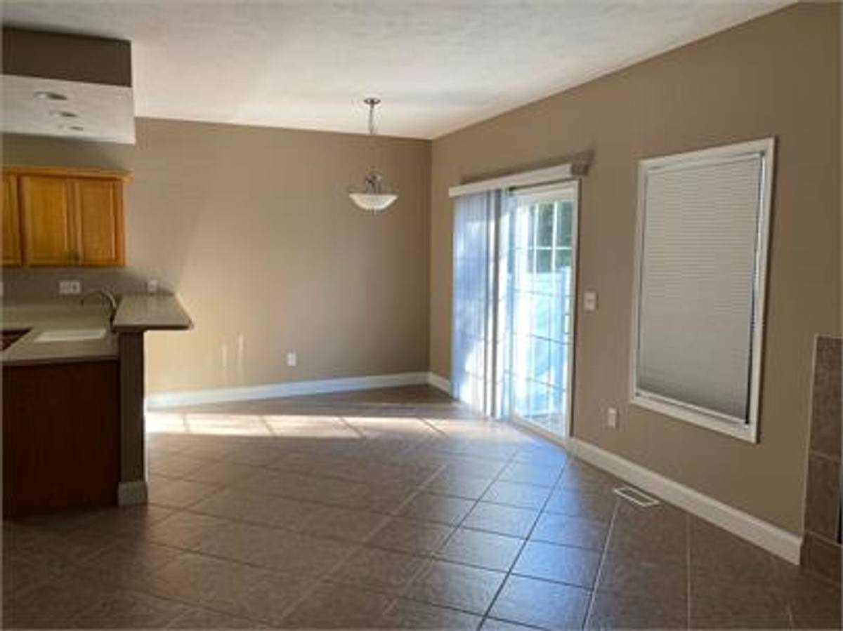 Apartment for rent at 100-114 Wintergreen Dr, Chatham, IL 62629