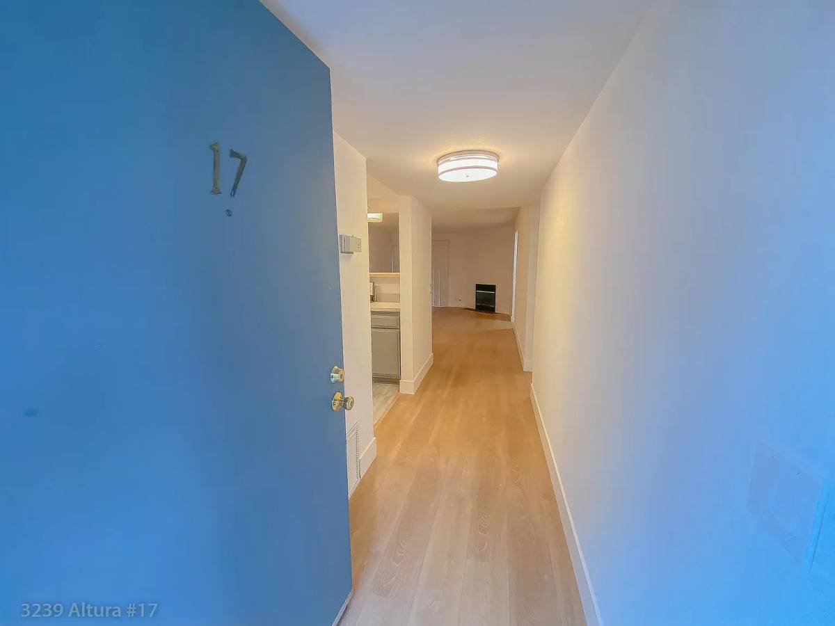 Apartment for rent at 3239 Altura Blvd #17, La Crescenta, CA 91214