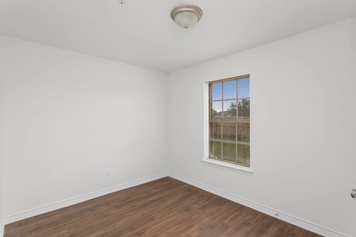 Apartment for rent at 2400 Fruge St, Lake Charles, LA 70601