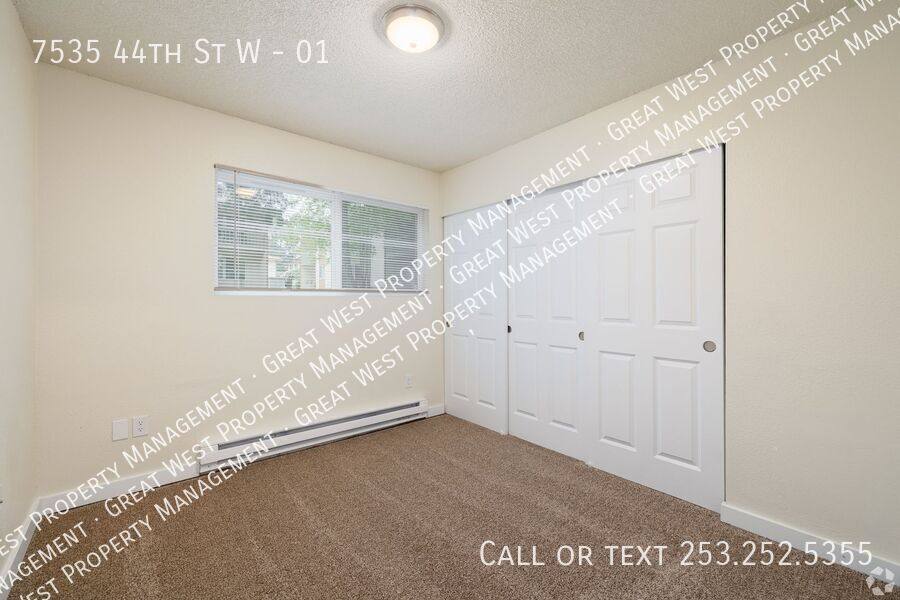 Apartment for rent at 7535 44th St W #1, Tacoma, WA 98466