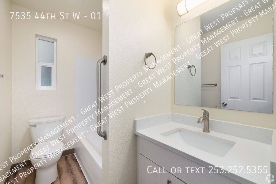 Apartment for rent at 7535 44th St W #1, Tacoma, WA 98466