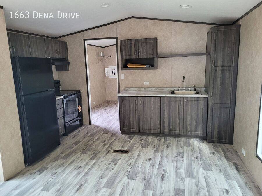 House for rent at 1663 Dena Dr, Memphis, TN 38127