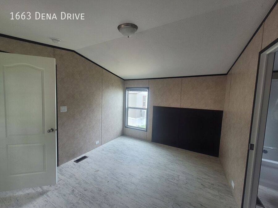House for rent at 1663 Dena Dr, Memphis, TN 38127