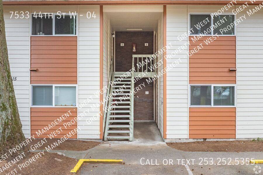 Apartment for rent at 7533 44th St W #4, Tacoma, WA 98466