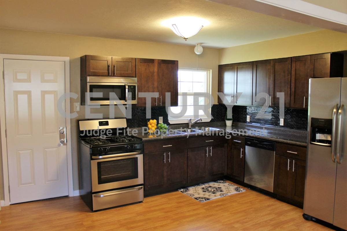 House for rent at 12028 Hoblitzelle Dr, Dallas, TX 75243