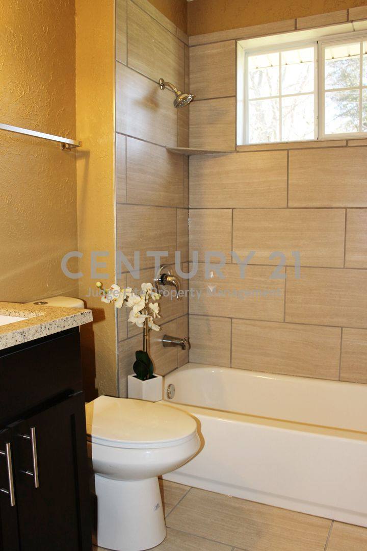 House for rent at 12028 Hoblitzelle Dr, Dallas, TX 75243