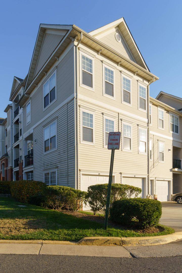 Condo for rent at 11311 Aristotle Dr #215, Fairfax, VA 22030