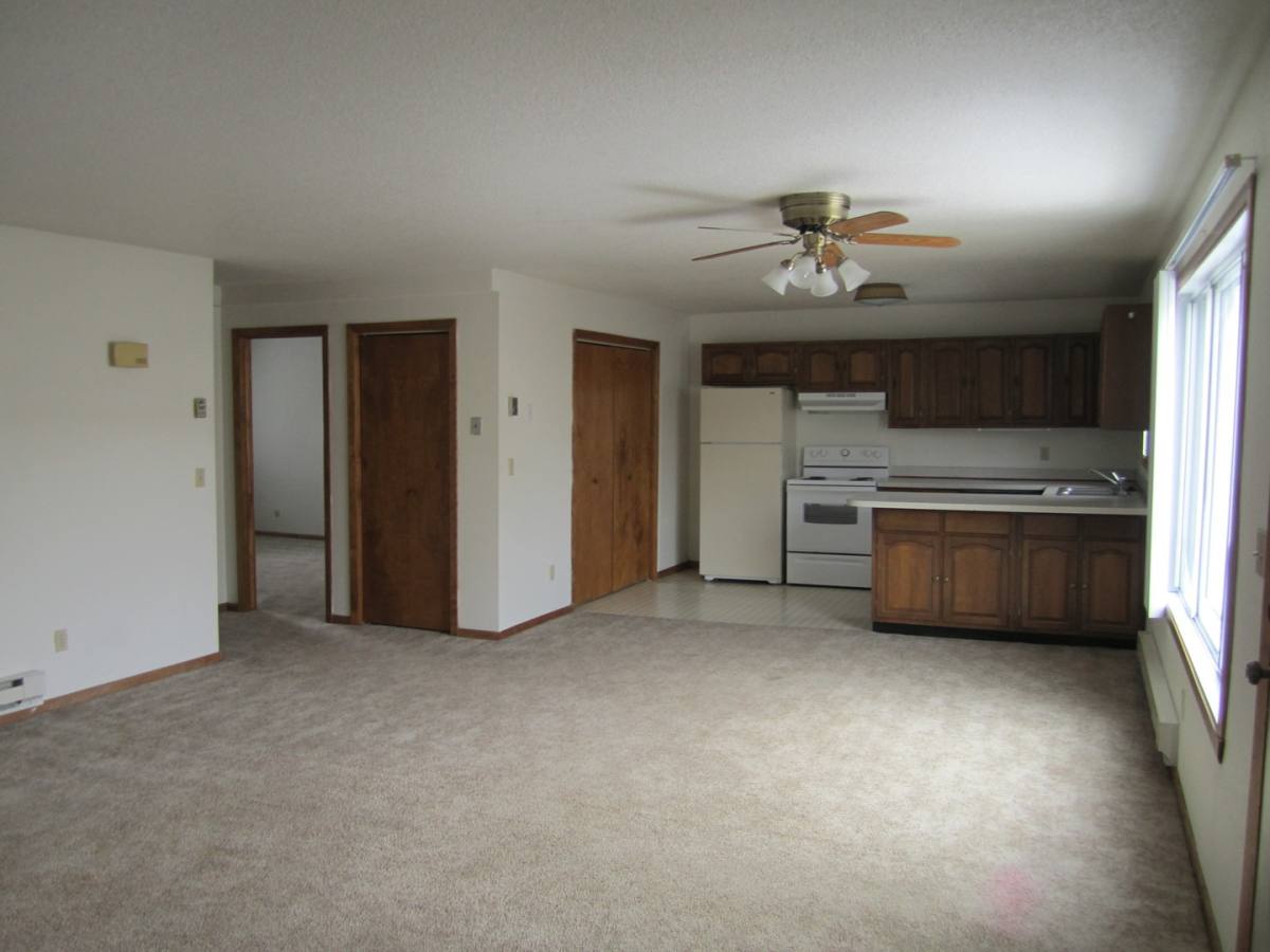 Apartment for rent at 321 6th St N, Wahpeton, ND 58075