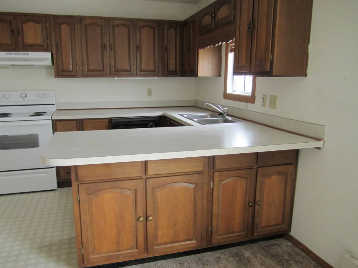 Apartment for rent at 321 6th St N, Wahpeton, ND 58075