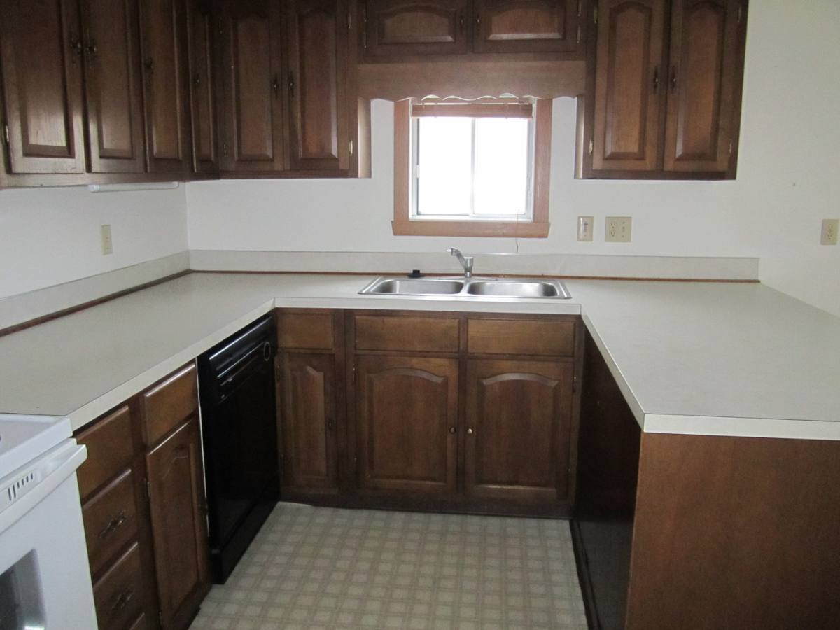 Apartment for rent at 321 6th St N, Wahpeton, ND 58075
