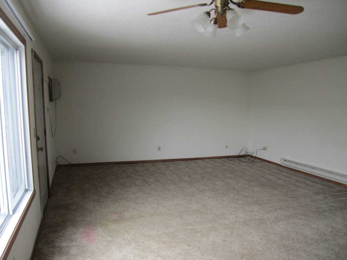 Apartment for rent at 321 6th St N, Wahpeton, ND 58075