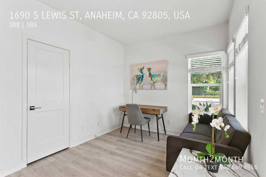 Townhouse for rent at 1690 S Lewis St, Anaheim, CA 92805