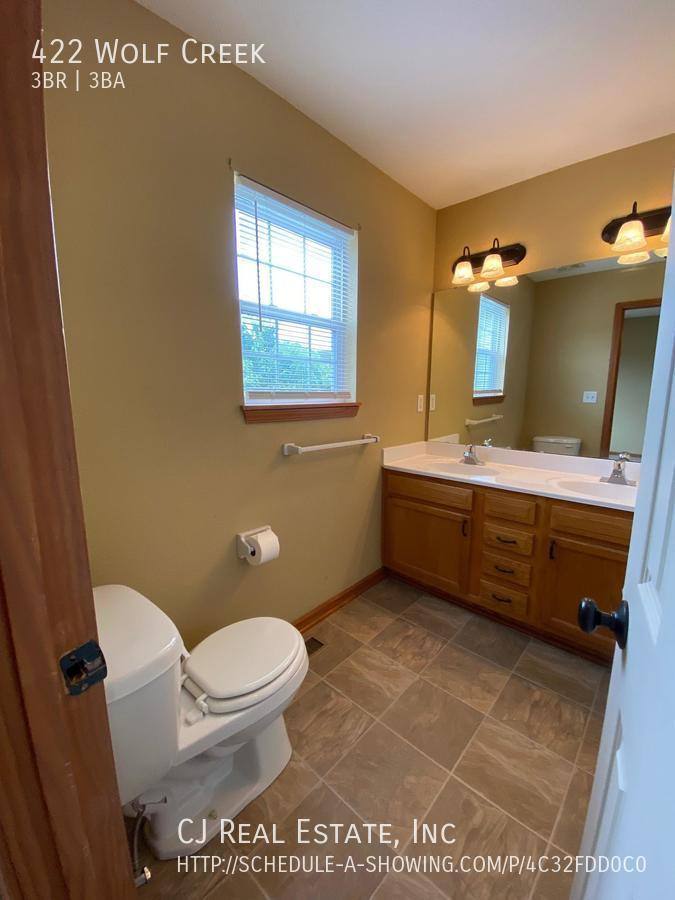 House for rent at 422 Wolf Creek, Grain Valley, MO 64029