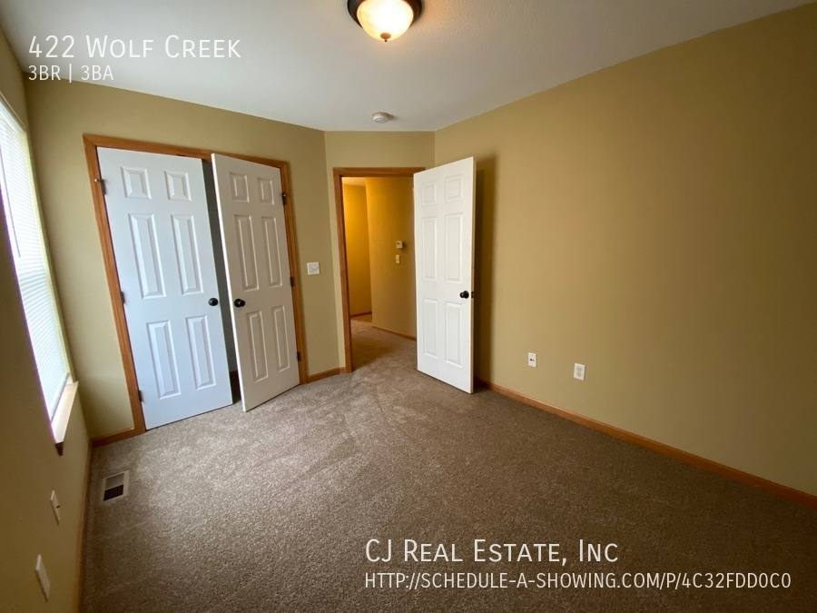 House for rent at 422 Wolf Creek, Grain Valley, MO 64029
