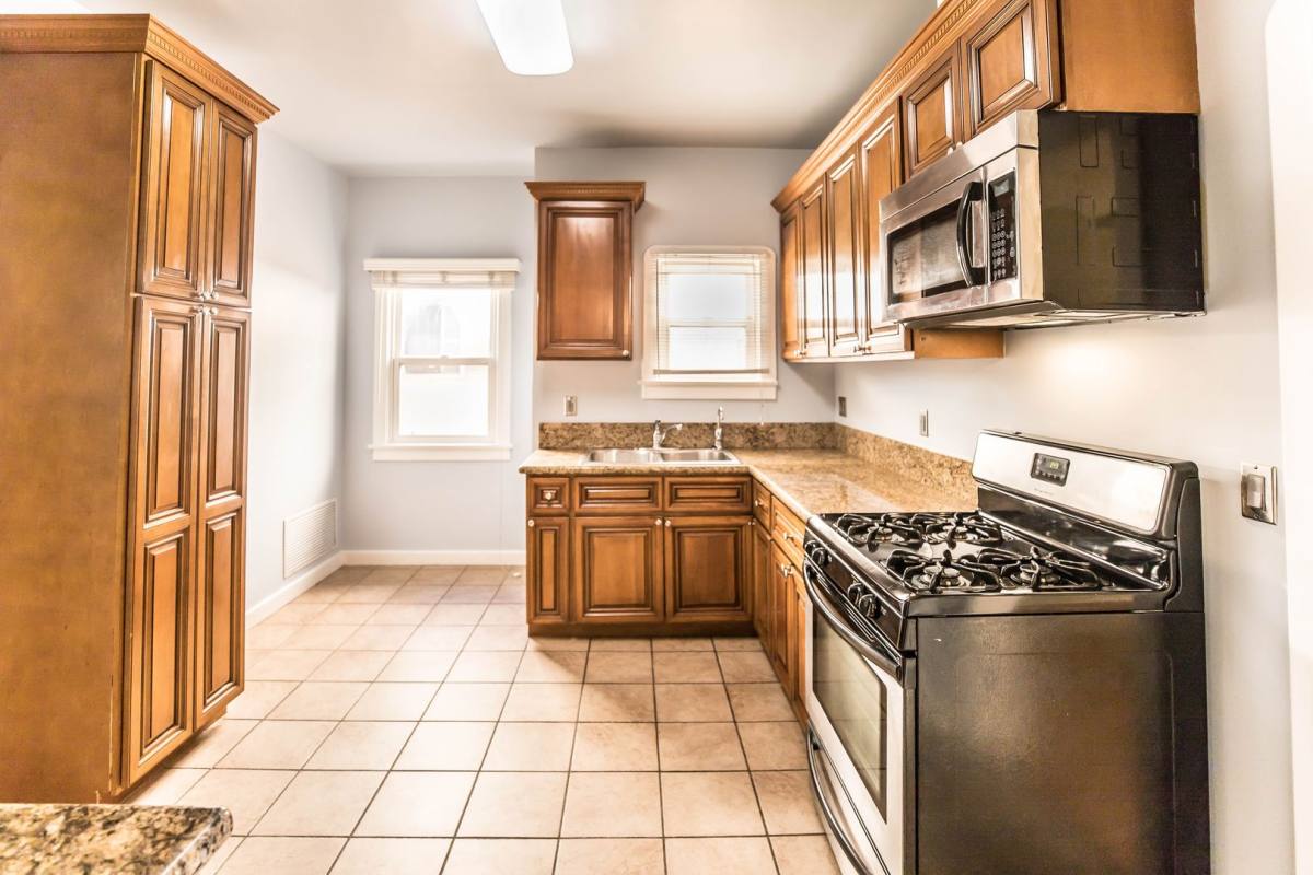 Condo for rent at 327 1 2 N Stanley Ave, Los Angeles, CA 90036