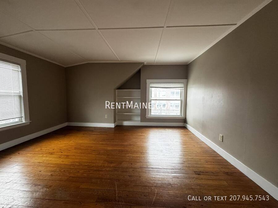 Apartment for rent at 28 Pleasant St #4, Waterville, ME 04901