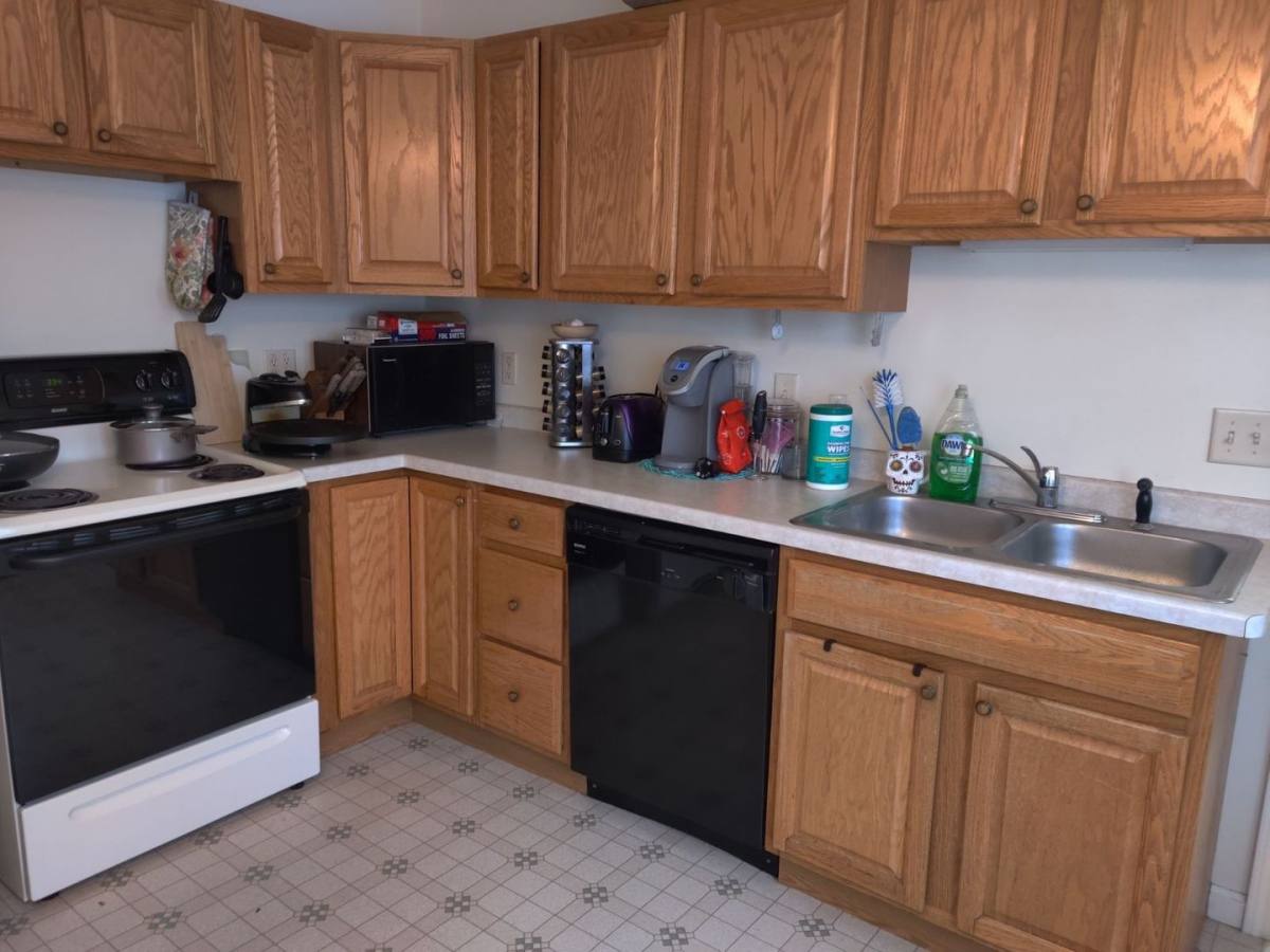 Apartment for rent at 2530 W 2nd St, Duluth, MN 55806