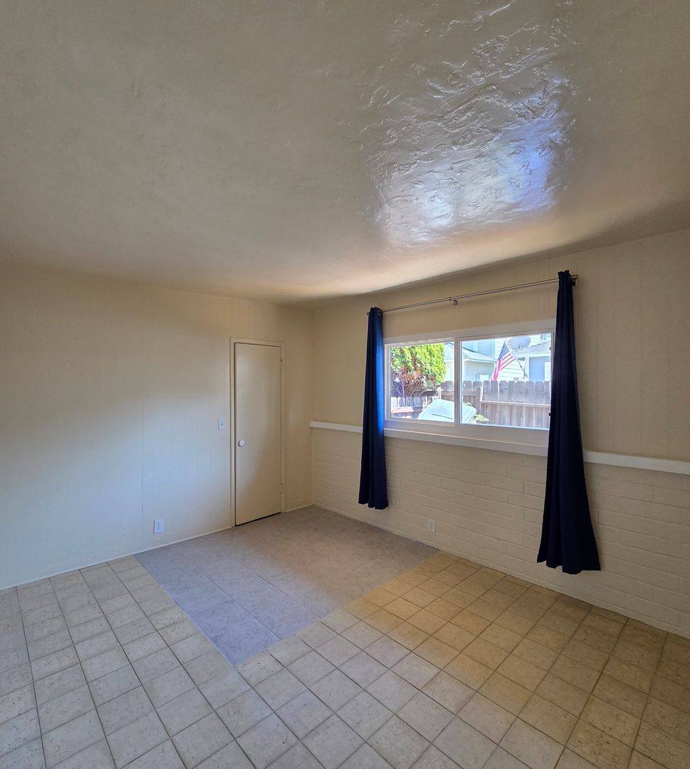 Apartment for rent at 566-568 Emory St, Imperial Beach, CA 91932