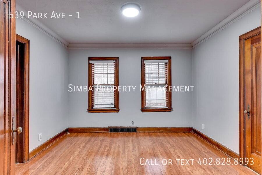 Apartment for rent at 539 Park Ave #1, Omaha, NE 68105