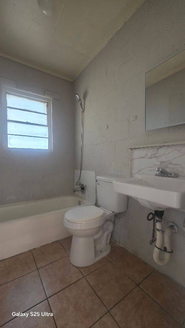 Apartment for rent at 1104 S McKinley St, Albany, GA 31701