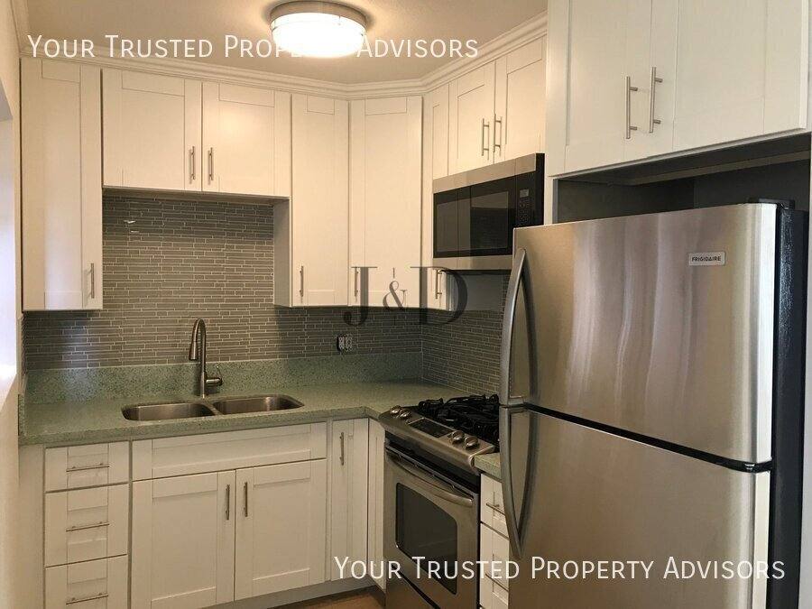 Apartment for rent at 2838 Keats St #2B, San Diego, CA 92106