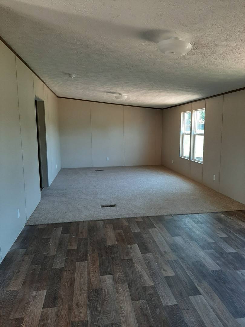 House for rent at 105 Foster Ferry Dr, Statesville, NC 28677