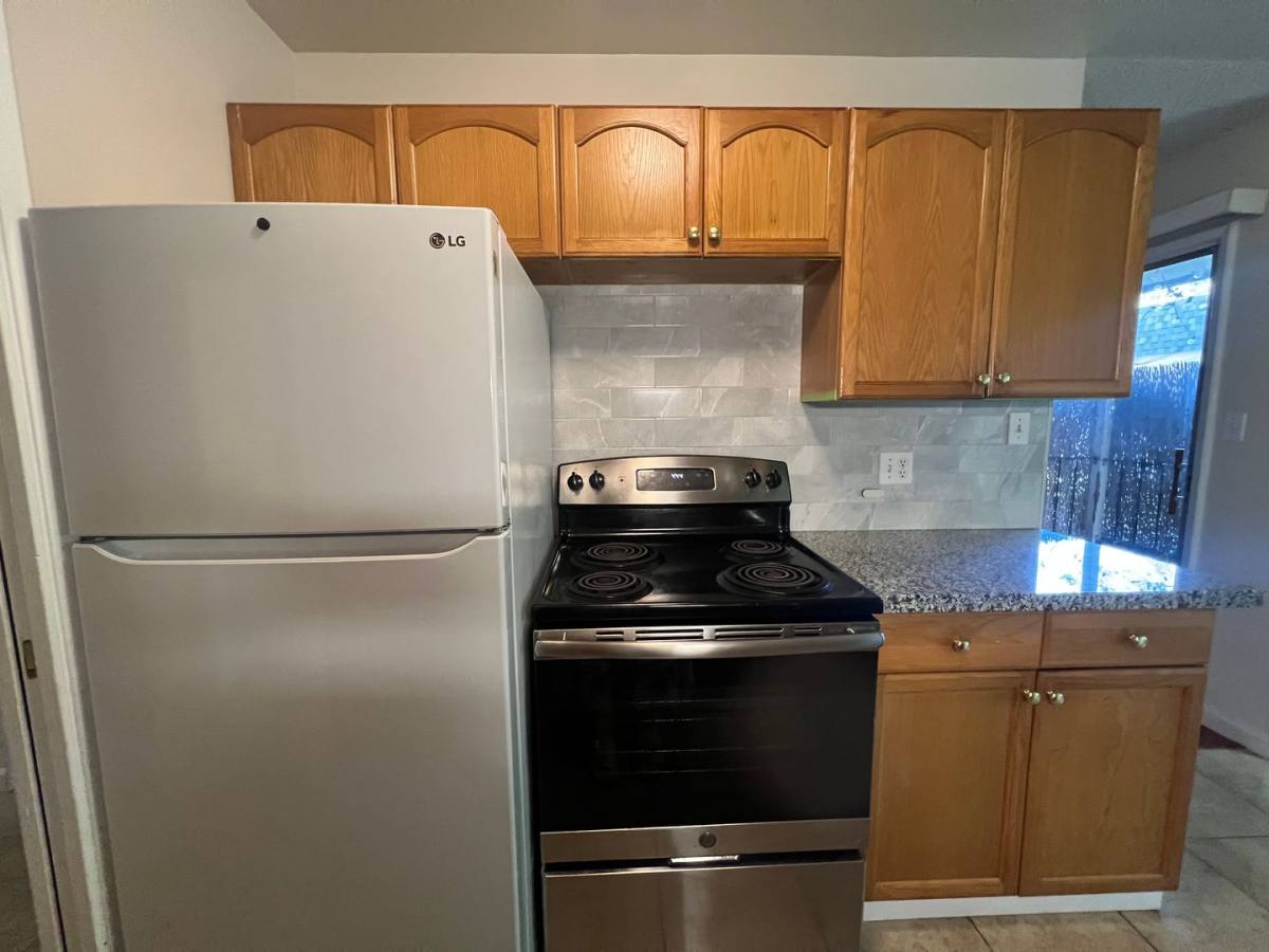 Apartment for rent at 1137 Oakmont Dr, San Jose, CA 95117