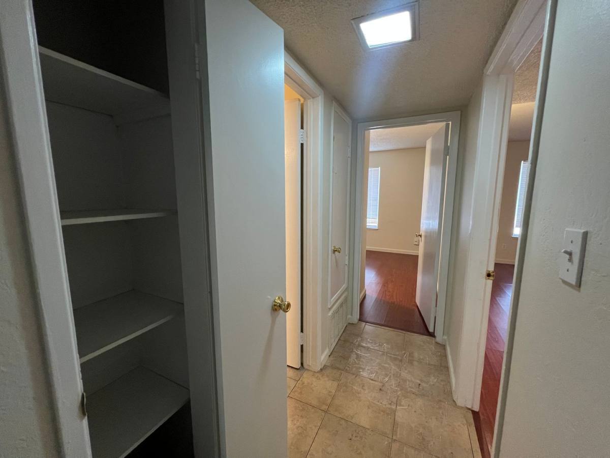 Apartment for rent at 1137 Oakmont Dr, San Jose, CA 95117