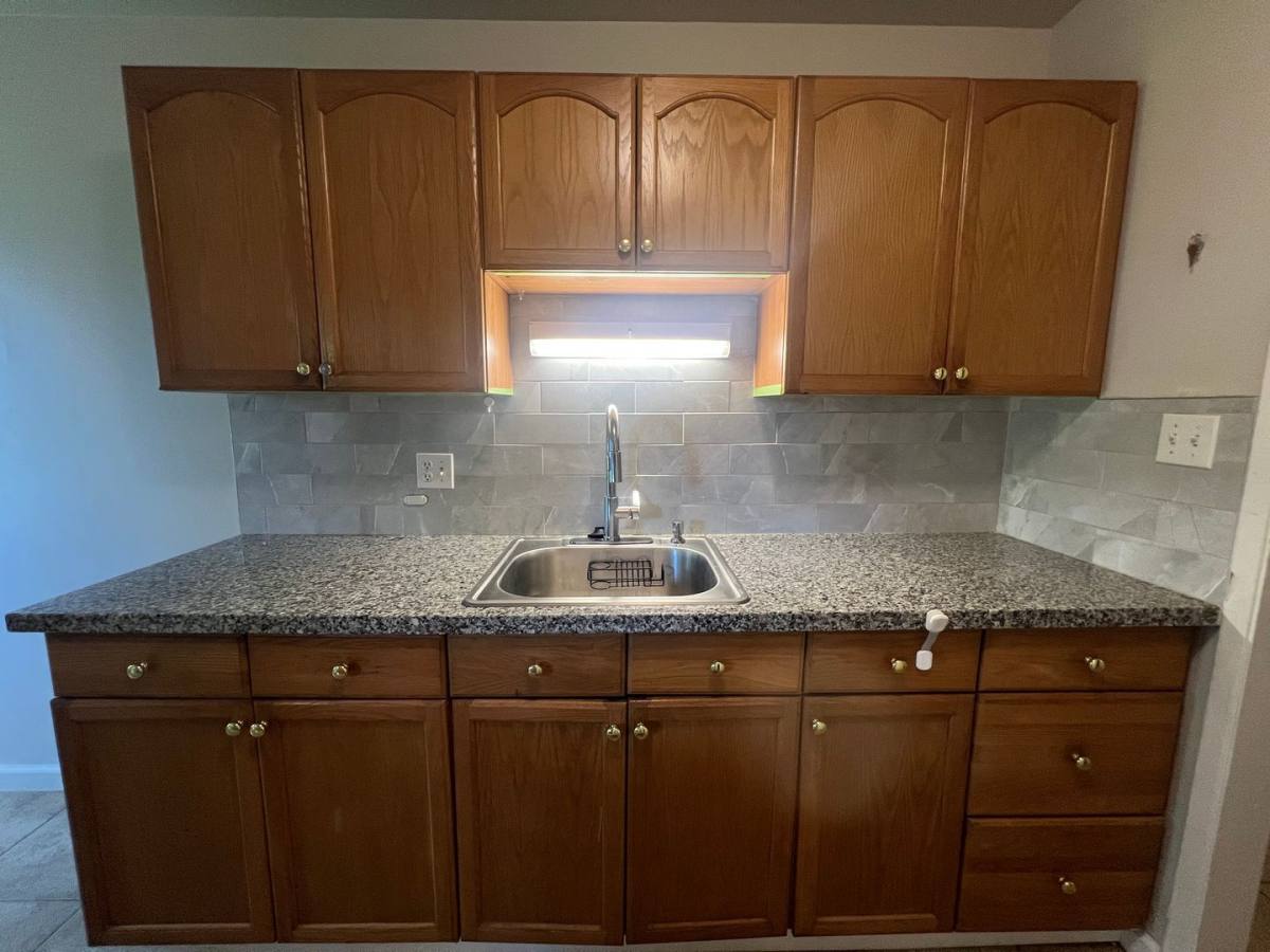 Apartment for rent at 1137 Oakmont Dr, San Jose, CA 95117