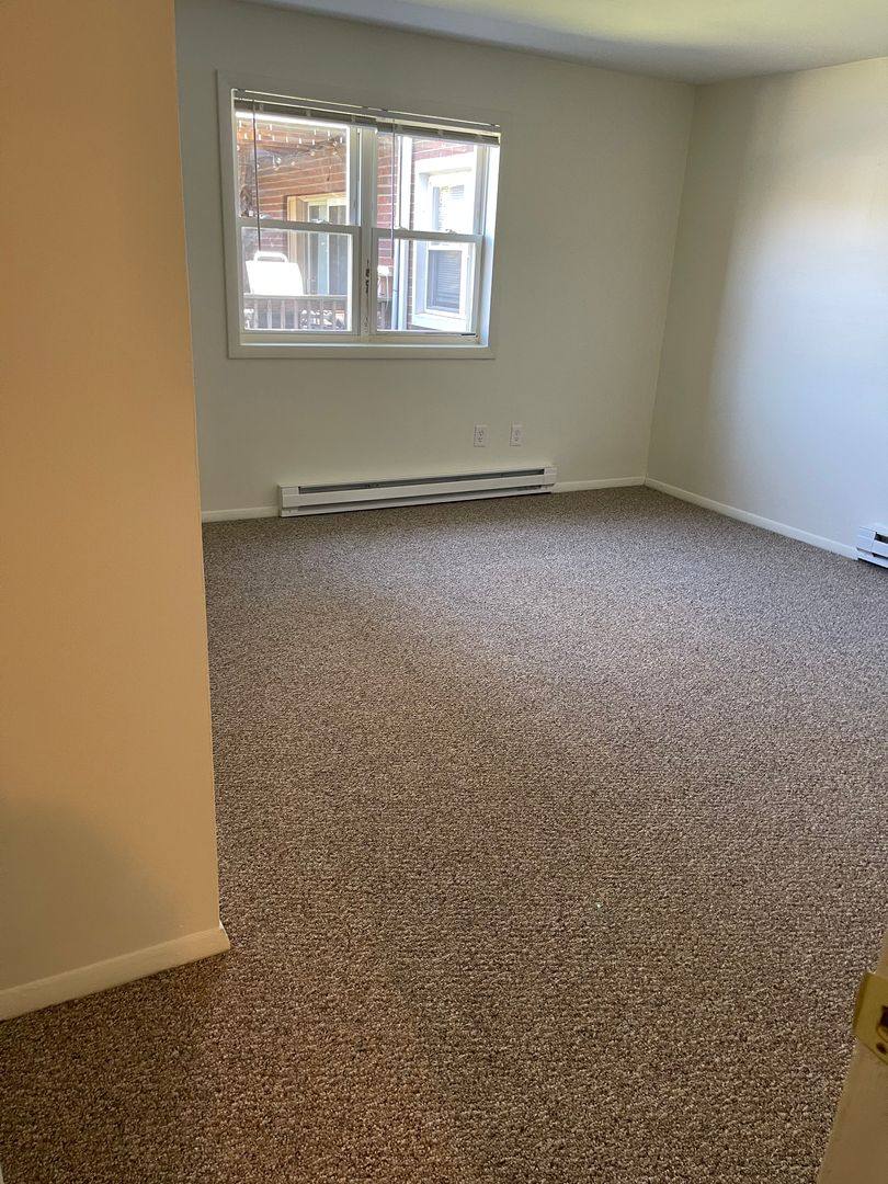 Apartment for rent at 125-141-145 Cemetery Rd, Plainfield, CT 06374