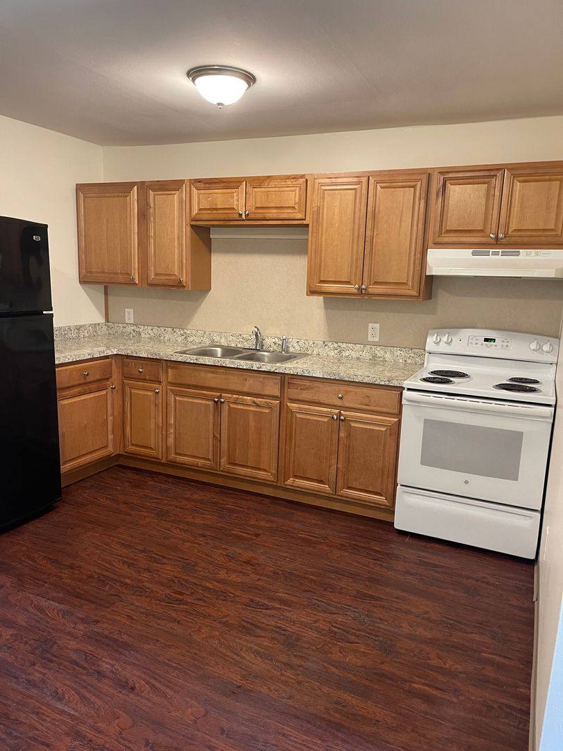 Apartment for rent at 125-141-145 Cemetery Rd, Plainfield, CT 06374