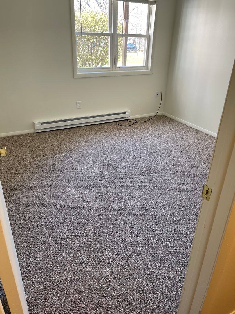 Apartment for rent at 125-141-145 Cemetery Rd, Plainfield, CT 06374