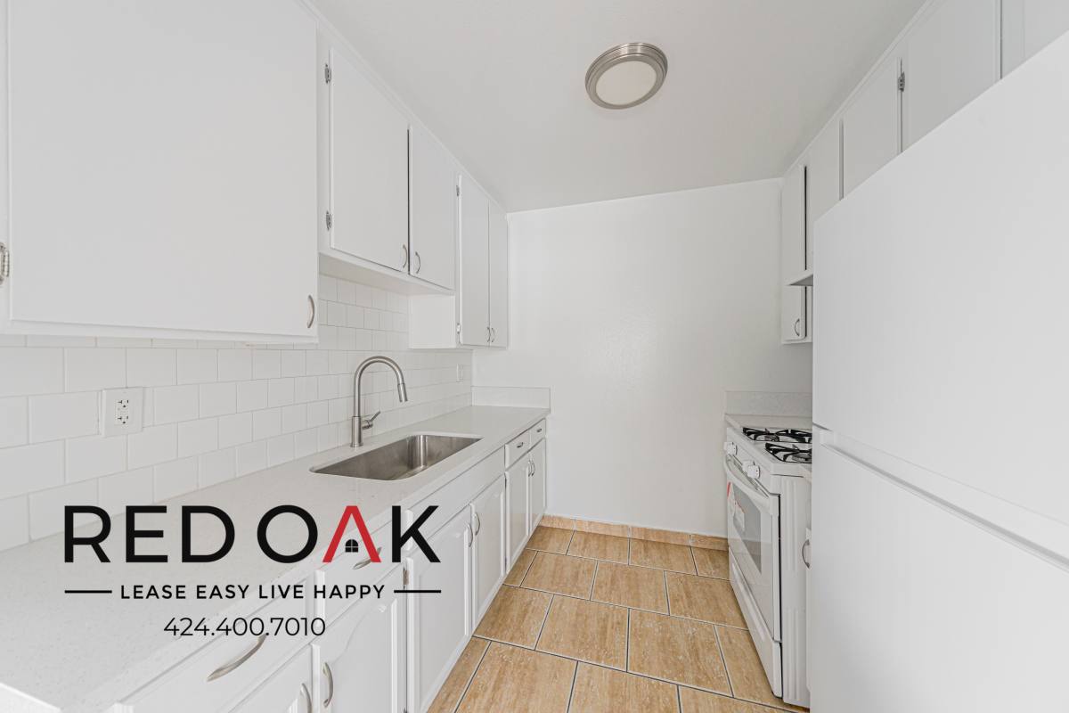 Condo for rent at 8828 Memory Park Ave #15, North Hills, CA 91343