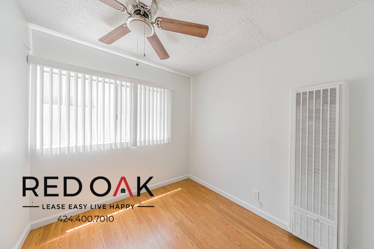 Condo for rent at 8828 Memory Park Ave #15, North Hills, CA 91343