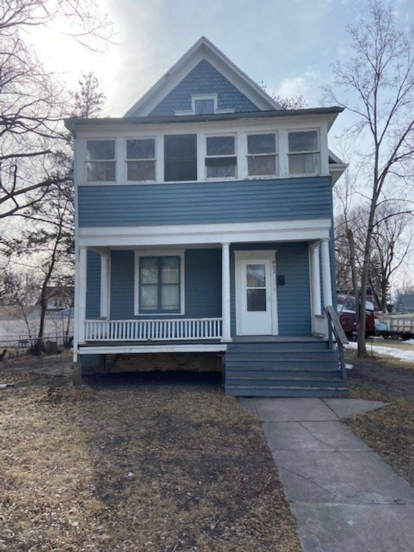 House for rent at 812 10th St N, Fargo, ND 58102