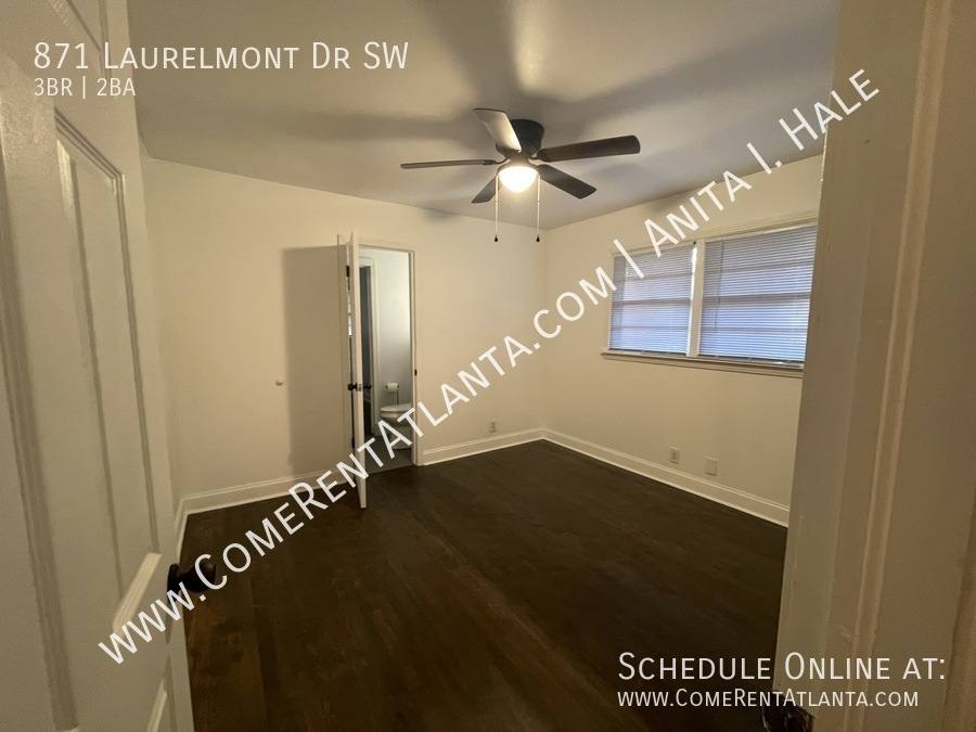 House for rent at 871 Laurelmont Dr SW, Atlanta, GA 30311