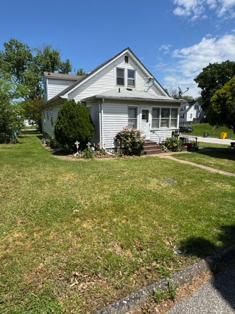 Apartment for rent at 216 Charles St, Brooklyn, MD 21225