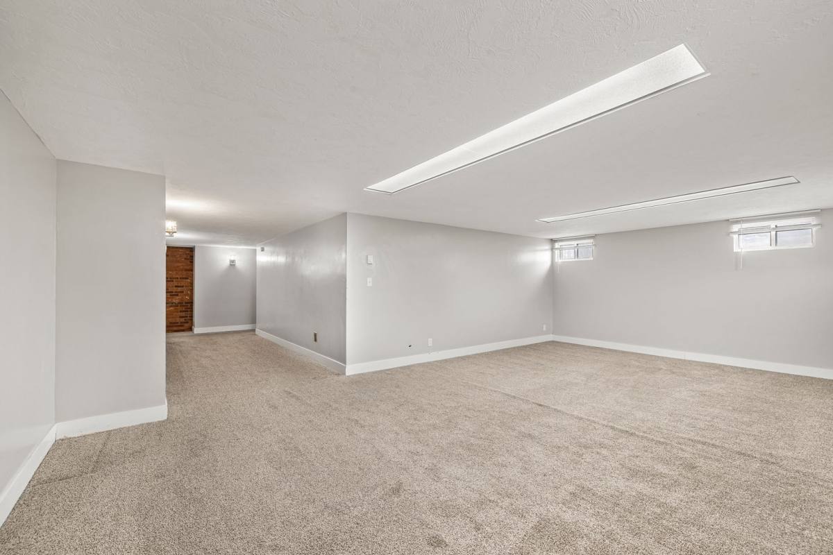 House for rent at 275 Park St, Newdale, ID 83436
