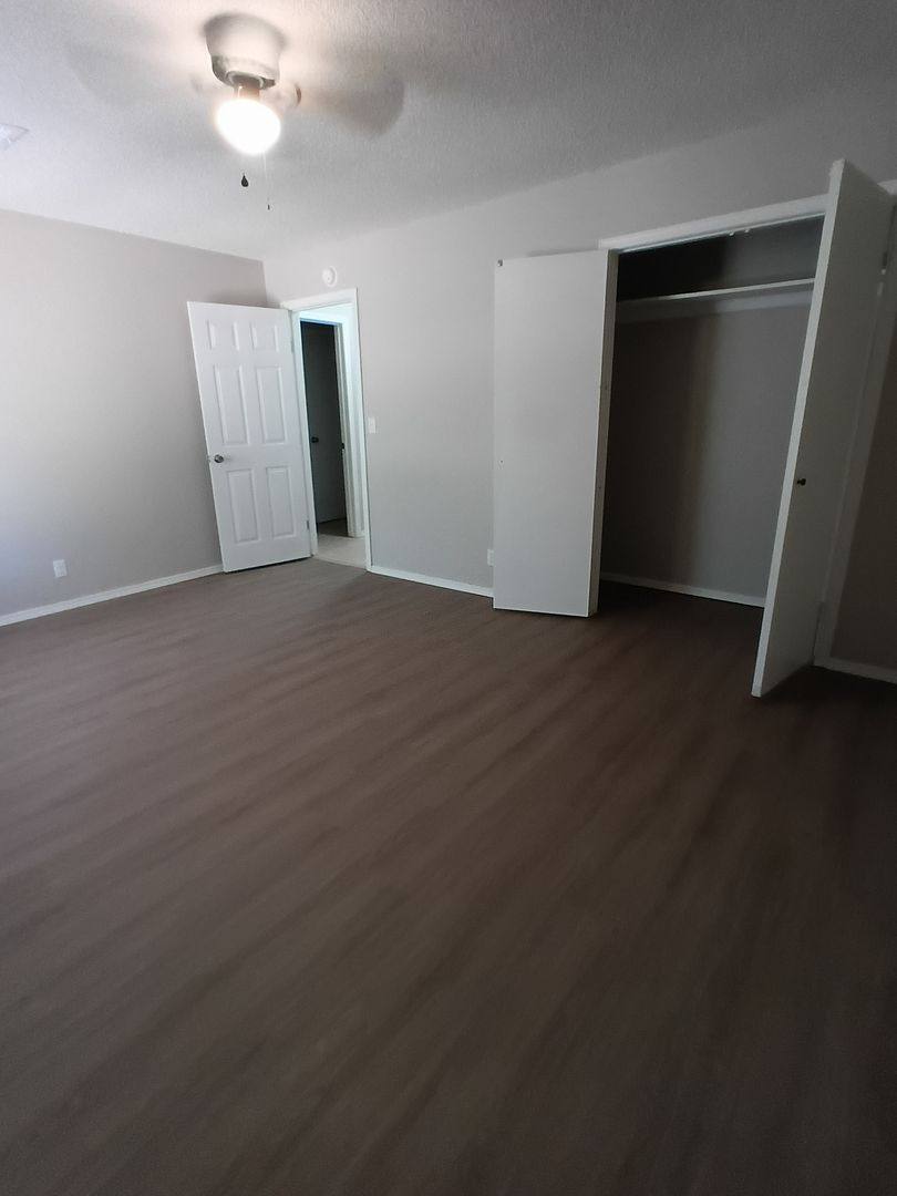 House for rent at 1020 N Spencer Rd, Oklahoma City, OK 73110