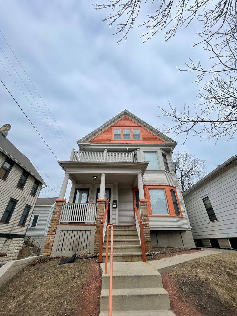 Apartment for rent at 122-124 E Lloyd, Milwaukee, WI 53212